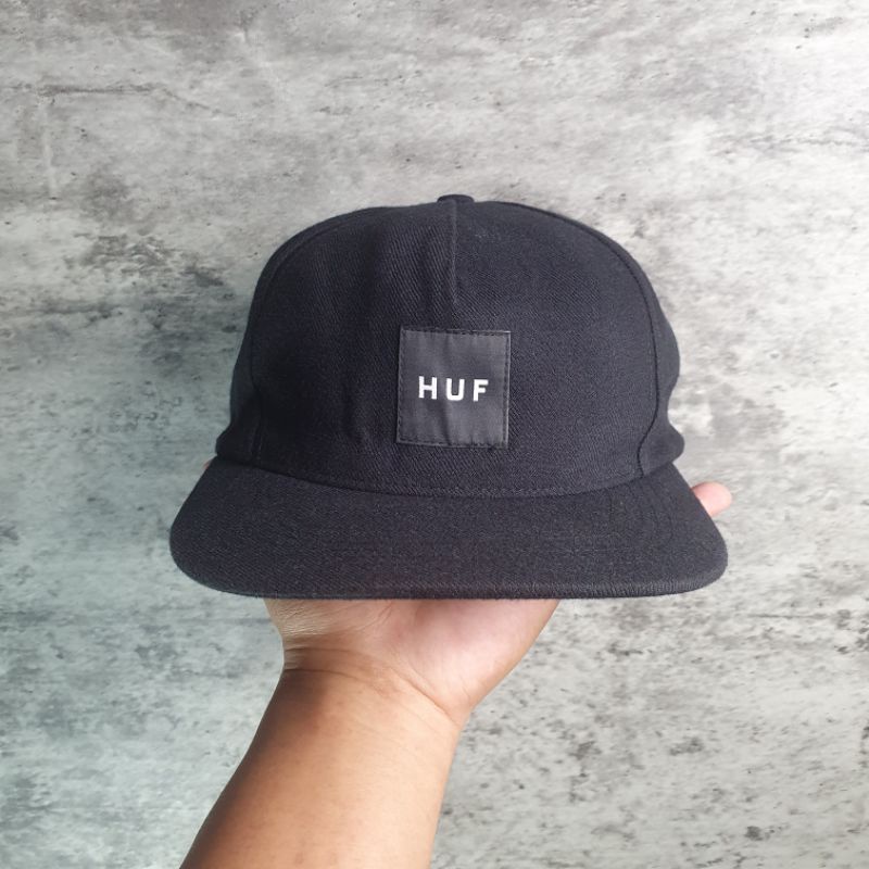 Topi HUF second (SOLD)