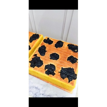 

Lapis Legit Prunes Premium