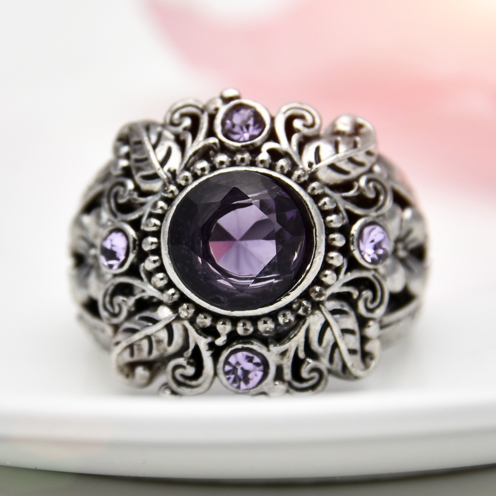 Hu Hu Hu Hu Hu Alat Bantu Pasang Kacamata♡ Cincin Wanita Desain Ukiran Bunga Hias Amethyst Imitasi Bentuk Bulat Gaya Vintage Untuk Hadiah