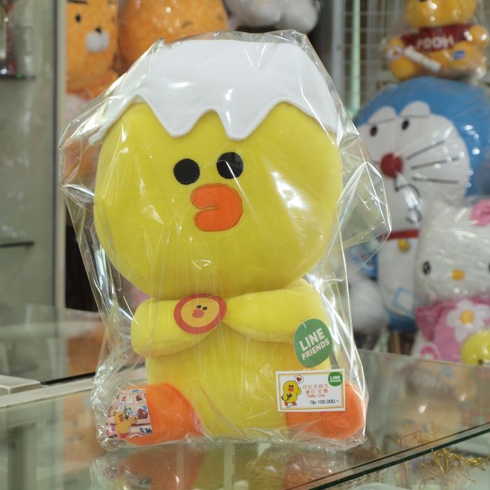 Line Giant Sally Egg Shell Doll +- 41cm