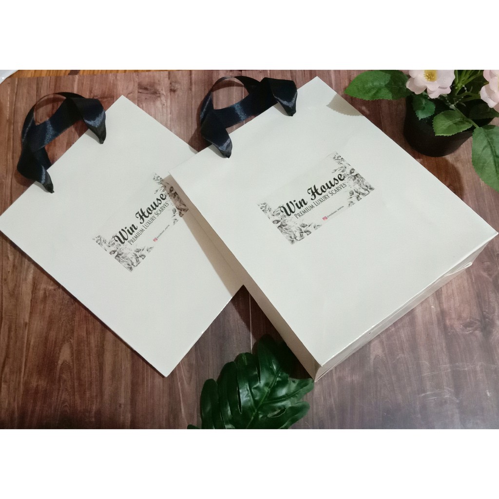 

PAPER BAG | PAPER BAG KADO | SOUVENIR | KADO | GIFTS | HAMPERS CANTIK
