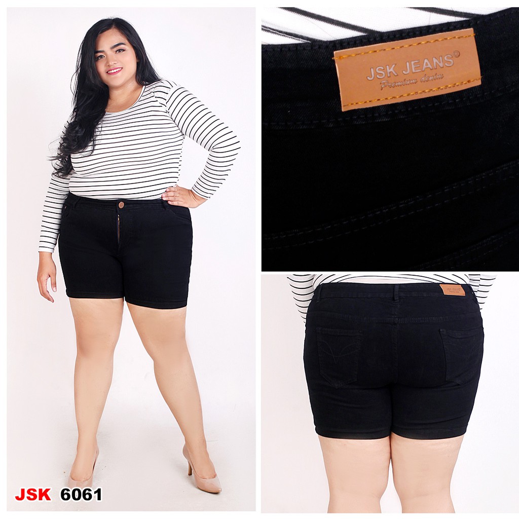  Celana  Pendek Cewek Wanita  Short Jeans  2 3  Trendy Model 