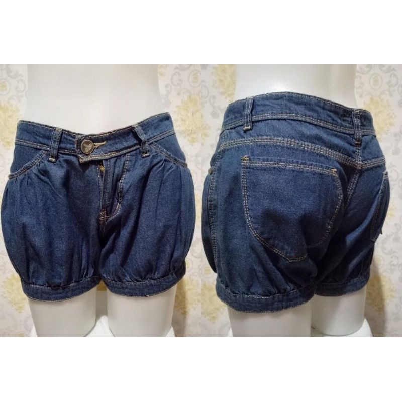 HOTPANT MURAH HOTPANT JEANS HOTPANT MINI HOTPANT TERBARU HOTPANT MURAH CELANA PENDEK KEREN TERLARIS