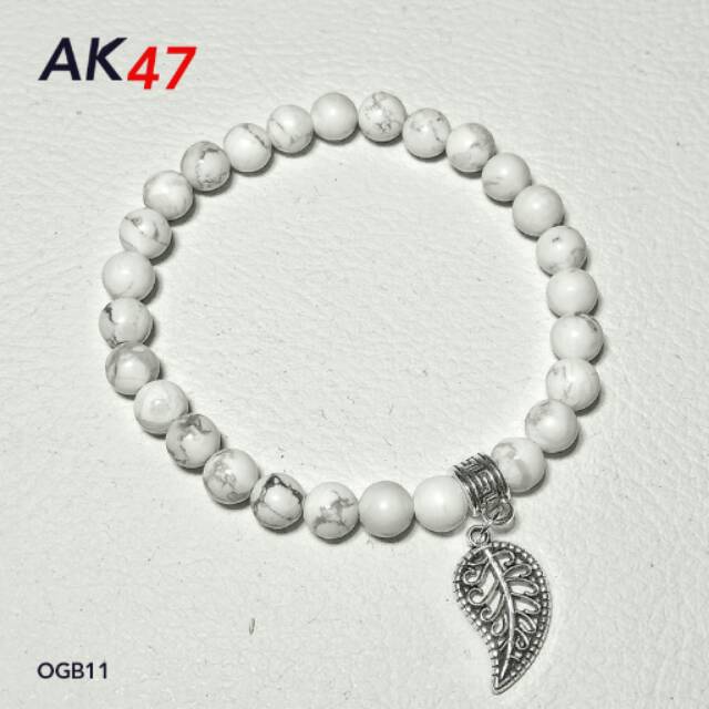 Gelang Batu Howlite Leaf Charm 6mm