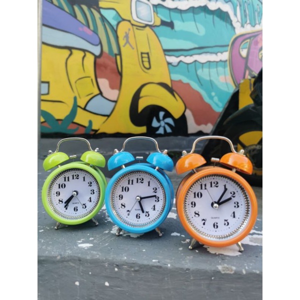 jam weker polos kring berdering nyaring/angka timbul/full colour unik-Hitam