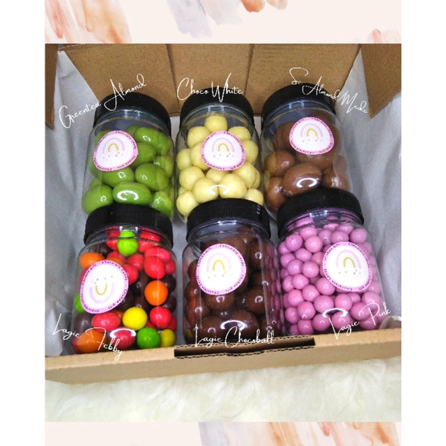 

KADO HAMPERS GIFTBOX COKLAT