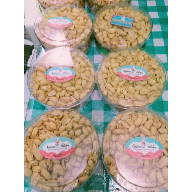 

Kacang Bawang Renyah Gurih