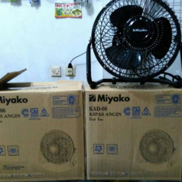 Miyako Desk Fan KAD-06. 6&quot; Kipas Angin mini besi meja