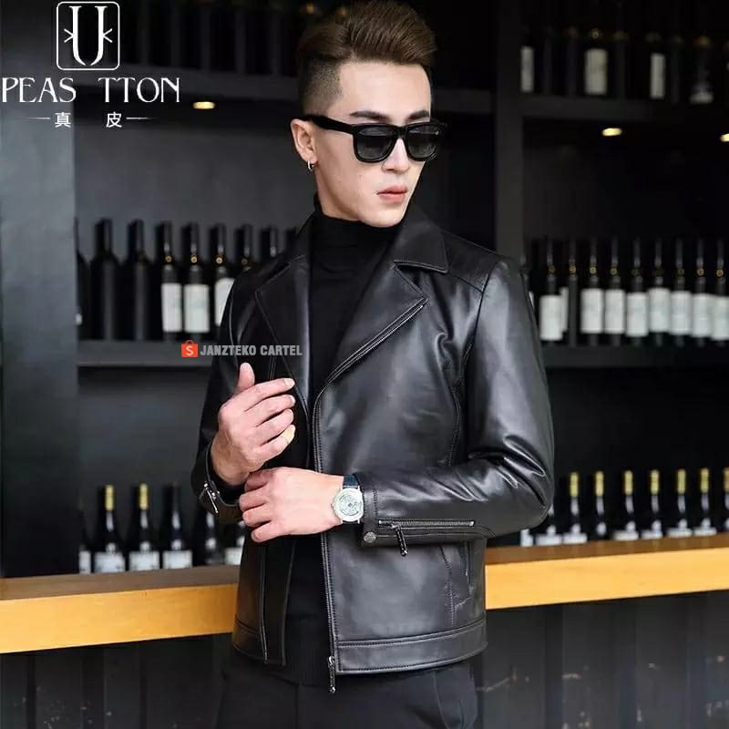 JNK x AVIATOR - Jaket Jas Blezer Kulit Sintetis Pria Classic Semi Formal Slim Fit Bahan PU Viena Faux Synthetic Leather Blazer Cowok Laki Laki Remaja Dewasa Anak Muda Korea KPOP Style K Lovers Elegan Branded Casual Kerja Kantor Dinas Bisnis Longsleeve ORI