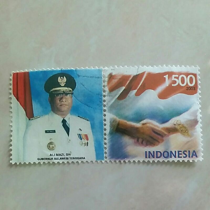 

(AA) Perangko Prisma Jabat Tangan Seri 1 - Ali Mazi, SH. 2003 Used