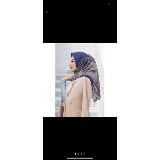 Buttonscarves new York reborn royal blue preloved