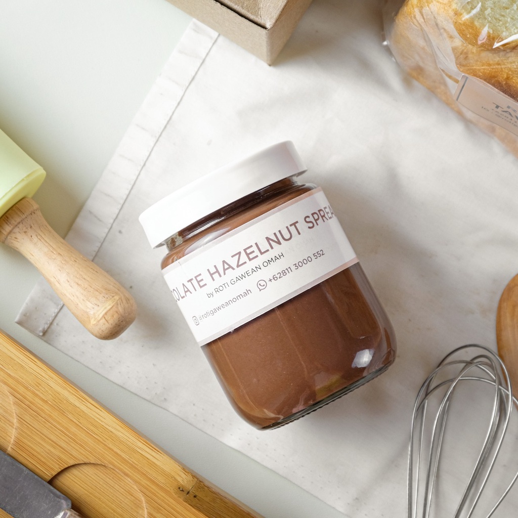 

ROTI GAWEAN OMAH - CHOCOLATE HAZELNUT SPREAD