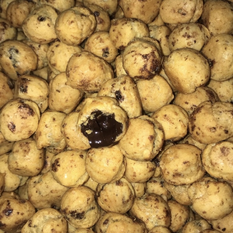 

Soes Coklat Kering 300 gram | Camilan Soes Kering | Jajan Soes | Kue Soes Coklat | Soes Coklat | Sus coklat | Sus Kering Coklat | Soes Kering Isi Coklat | Sus Isi Coklat