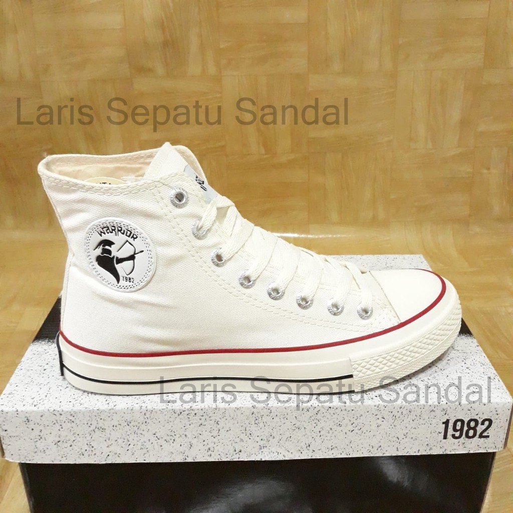 Sepatu Warrior Hermes HC - Putih
