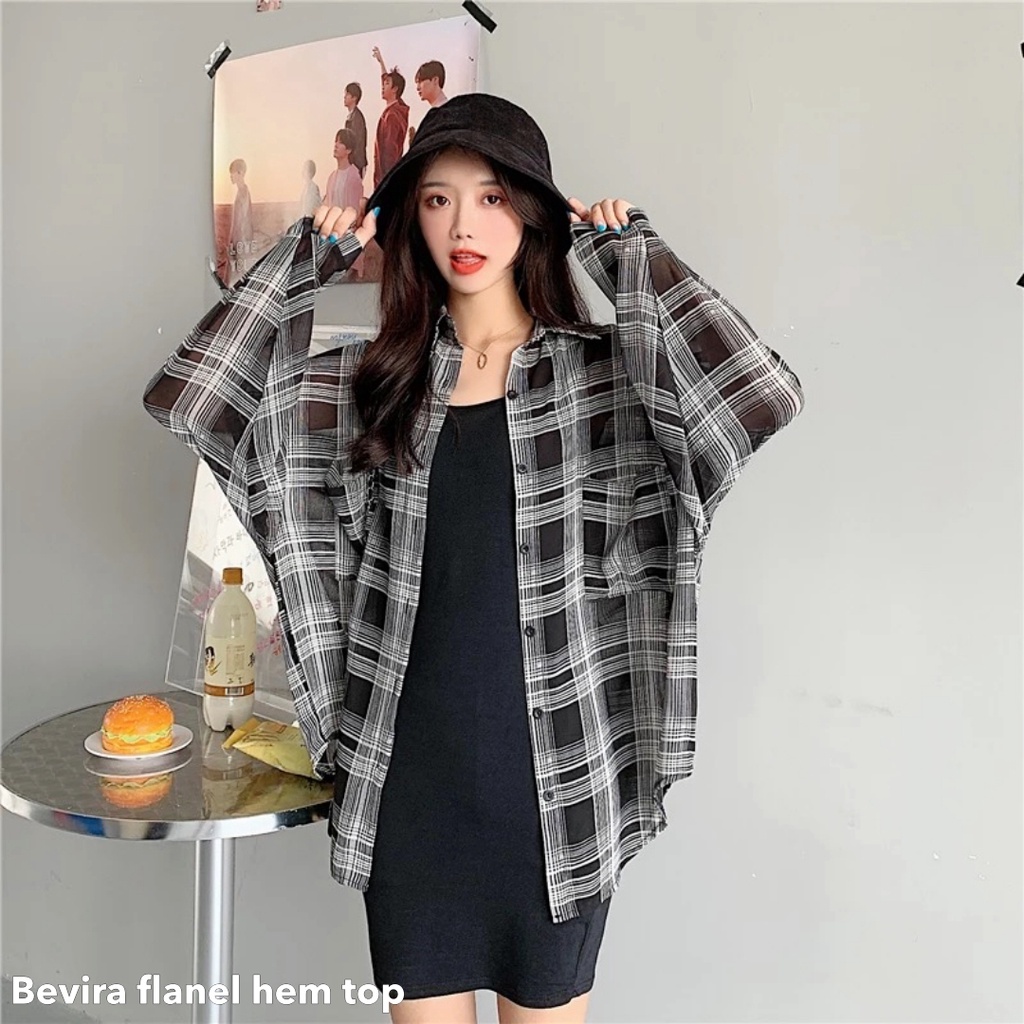 Bevira flanel hem top -Thejanclothes