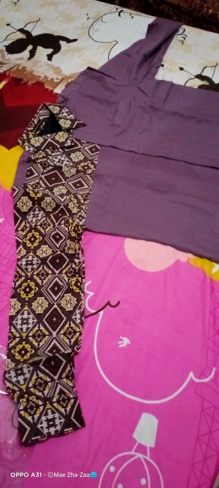 Wanggana Kemeja Batik Pria Lengan Panjang Slimfit Katun Printing Hem Baju Atasan Kantor Modern