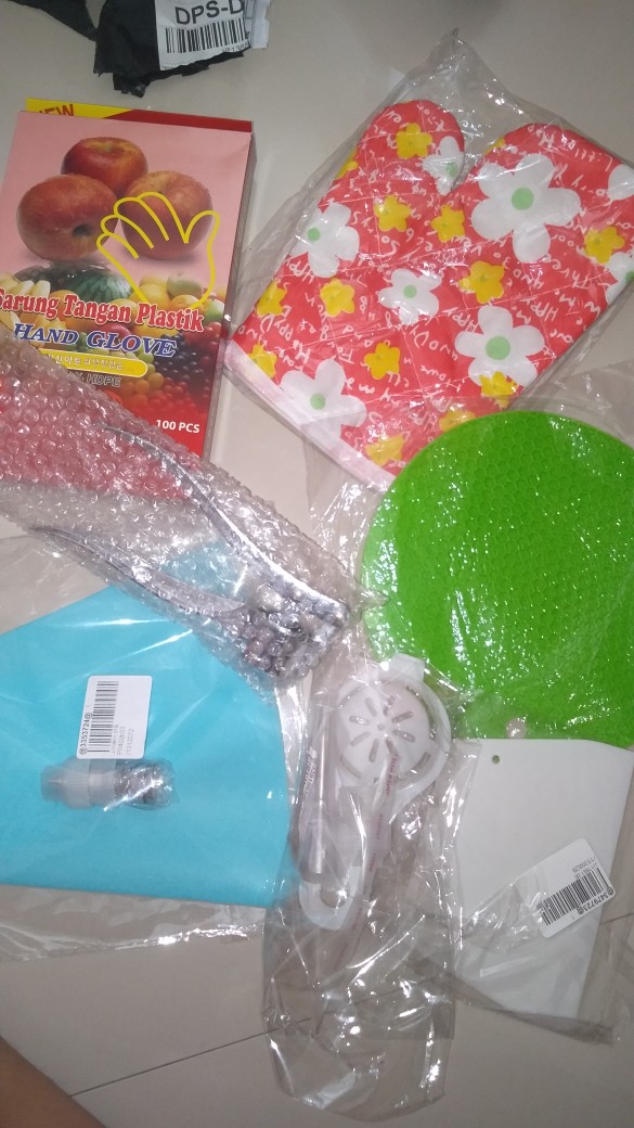 Pisau Plastik Pemotong Adonan Kue