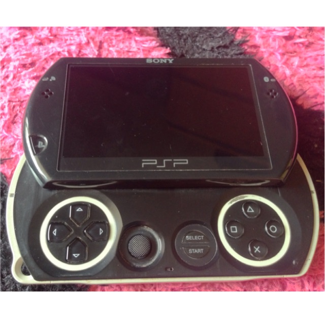 SONY PSP Go 16GB Piano Black (bekas)