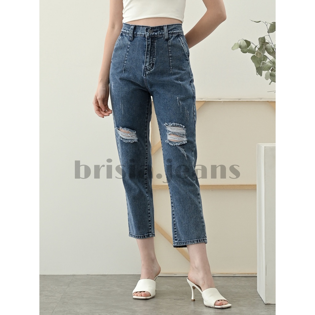 [SIZE 27-30] HEE-DO Ripped Boyfriend Jeans (Highwaist)