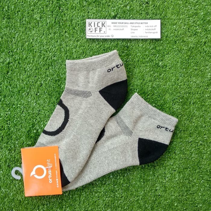 KAOS KAKI SEKOLAH/ KAOS KAKI OLAHRAGA ORTUSEIGHT RAPID SOCKS A - GREY