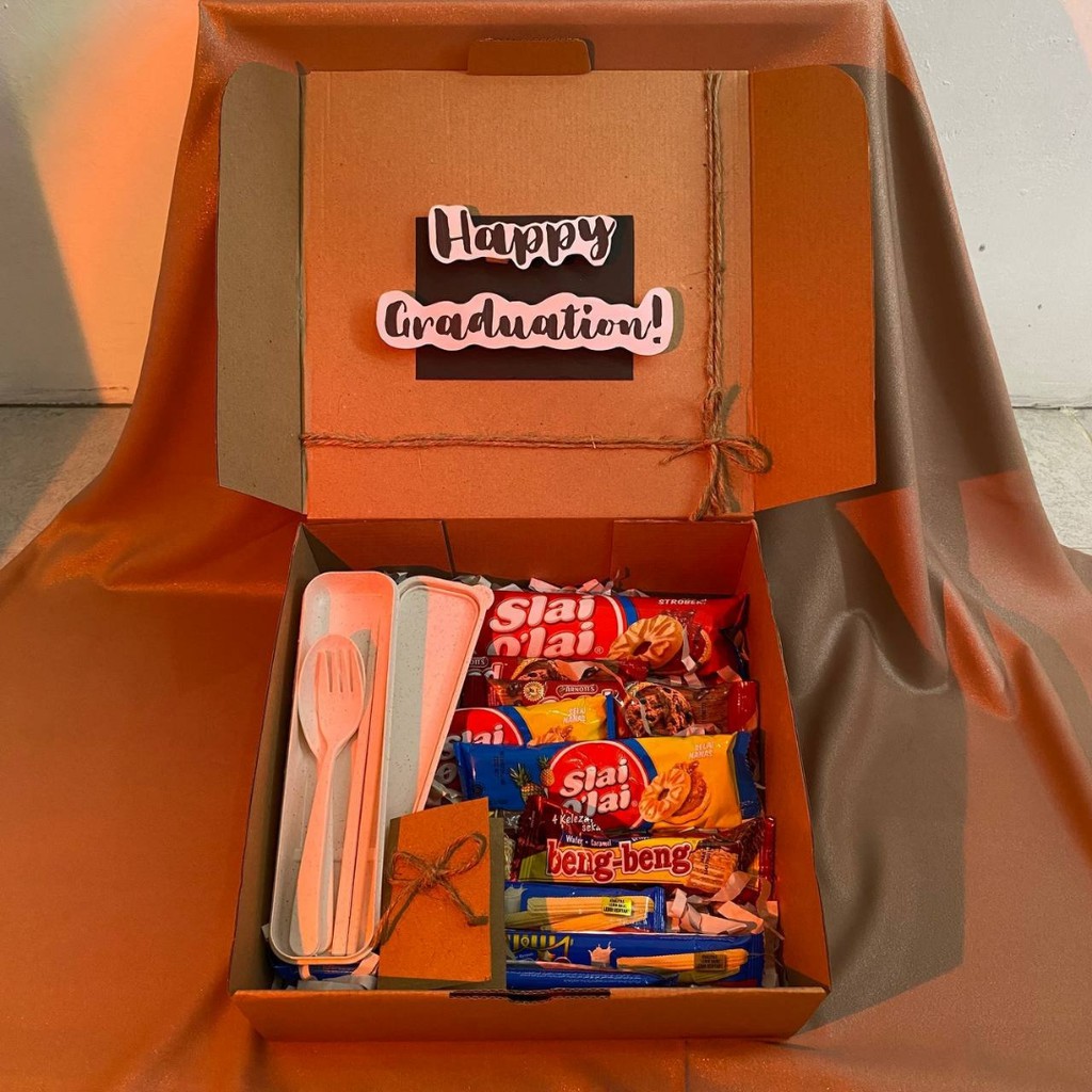 

Gift Box / Snack Box / Kado Wisuda Paket 2B