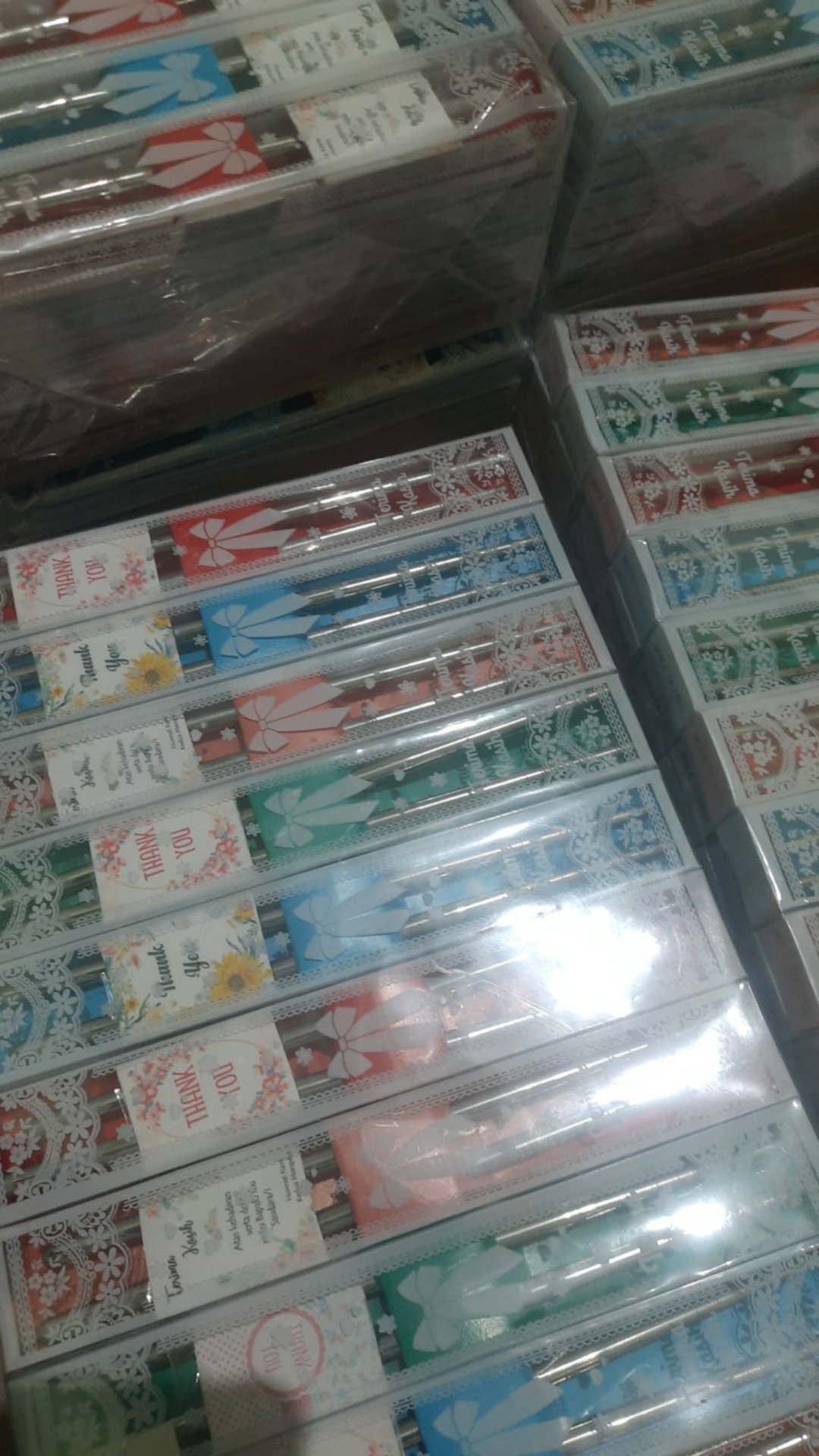 Souvenir 50pcs Sumpit Stainless Kemasan Mika Motif Sovenir Ultah Pernikahan Chopstick