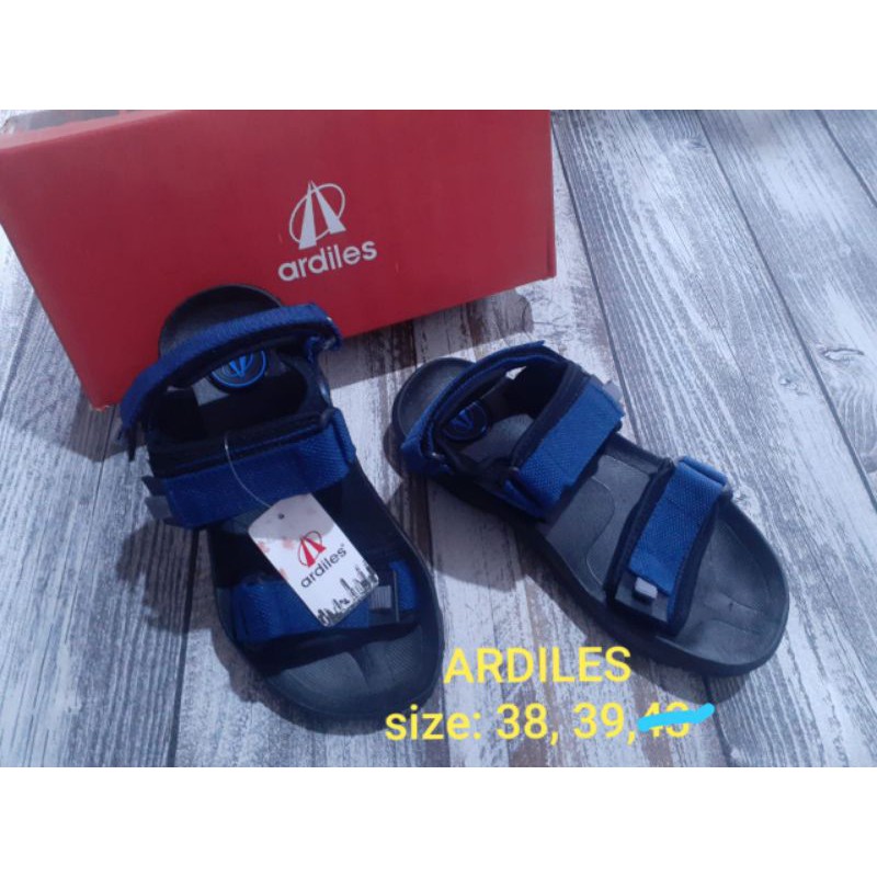 sandal gunung ardiles