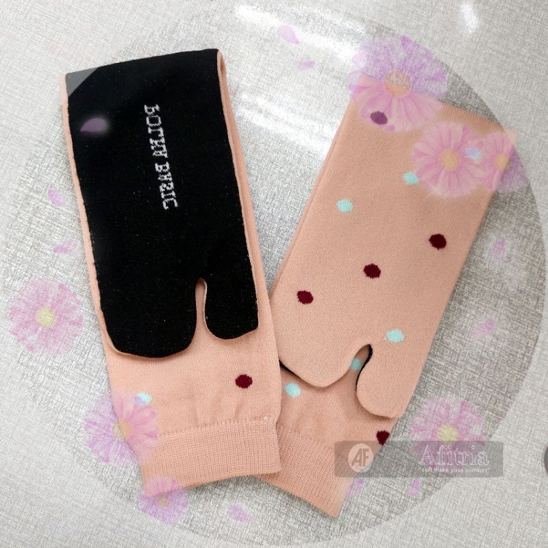 12 PASANG KAOS KAKI JEMPOL MOTIF POLKA