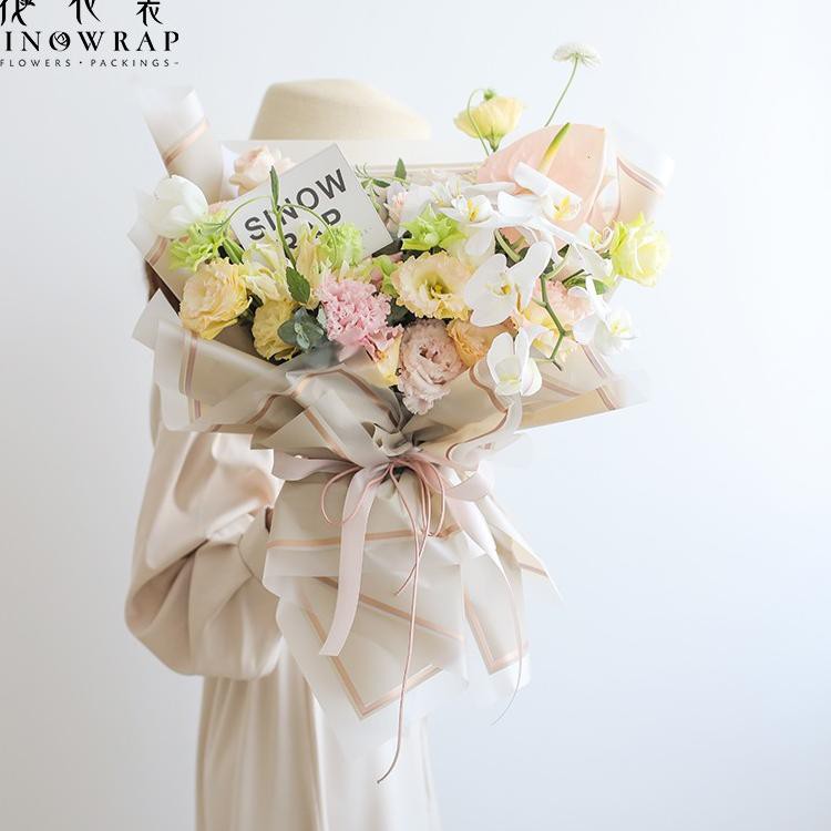 

Ready 0JMUF [5 Lembar] Cellophane New Gold Border Transparant | Flower Wrap / Kertas Bunga 72 Diskon