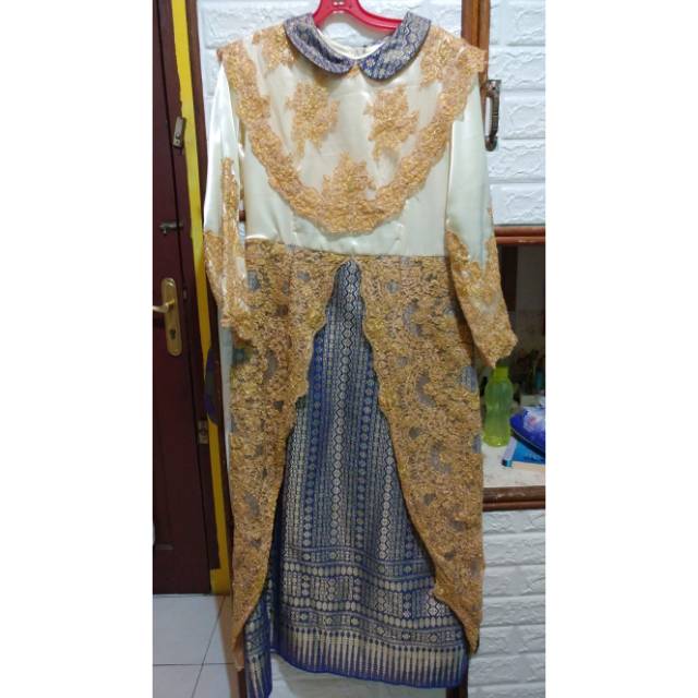 Preloved kebaya wisuda