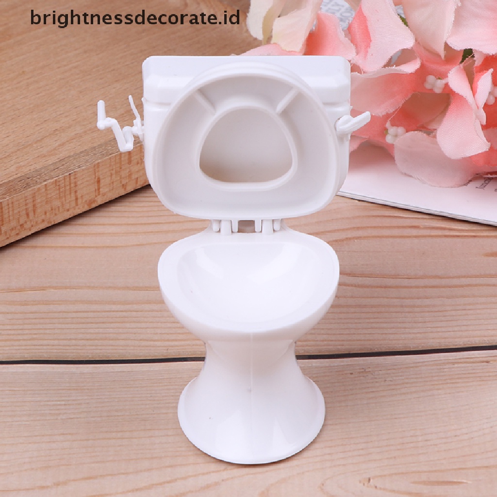 Miniatur Toilet Kamar Mandi Gaya Vintage Untuk Rumah Boneka