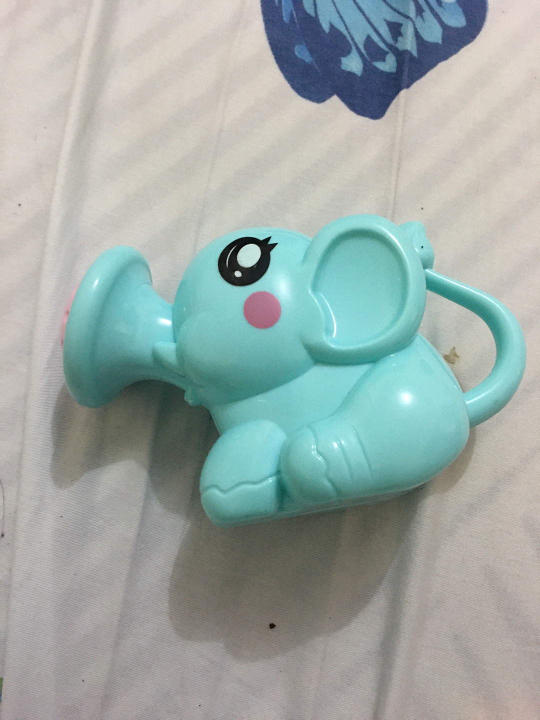 Semprotan Air Bentuk Gajah Bahan Plastik Untuk Mandi