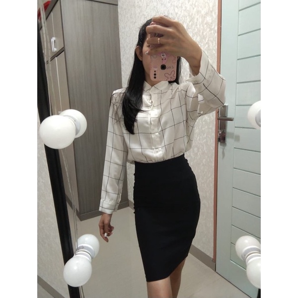 Veronika's Outfit Kemeja Kotak Preloved