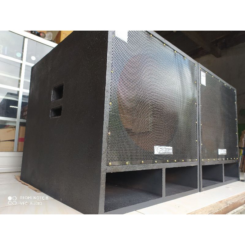 Box Speaker Miniscoop 18 inch