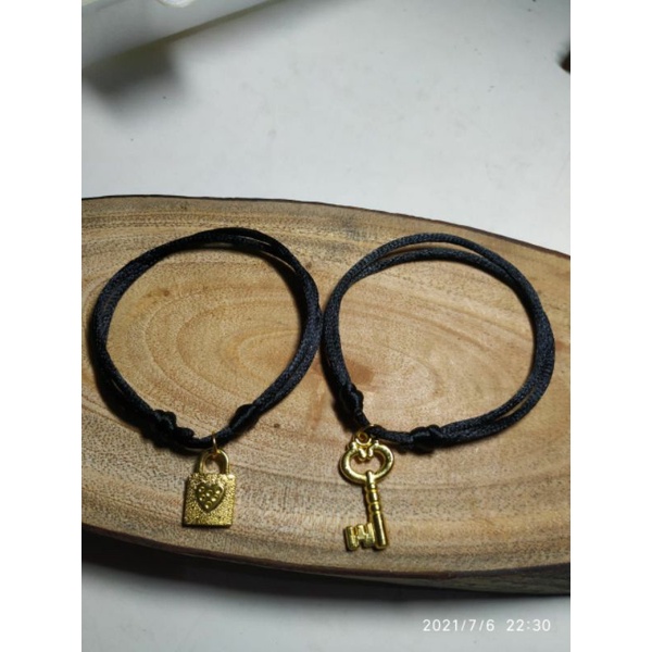 gelang Couple Gembok Kunci warna gold