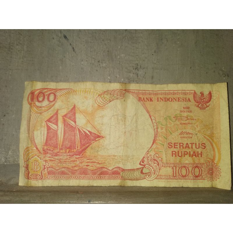 

uang kuno kertas Rp100