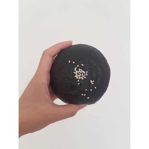 

Roti burger black charcoal 10 cm isi 12 pcs