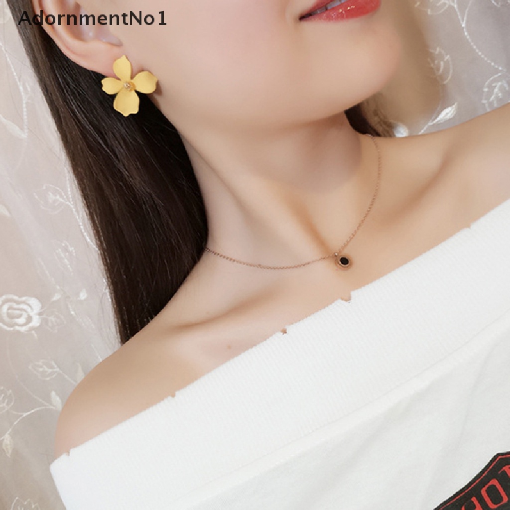 (AdornmentNo1) Anting Tusuk Bentuk Bunga Asimetris Gaya Korea Untuk Wanita / Musim Panas