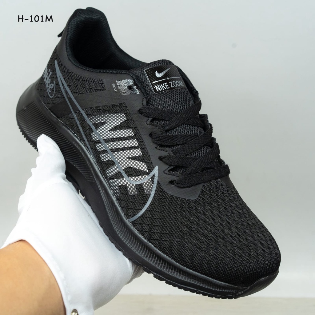 SEPATU COWOK NIKE ZOOM H-101M