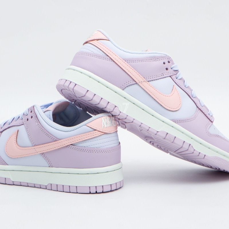 Dunk Low Easter