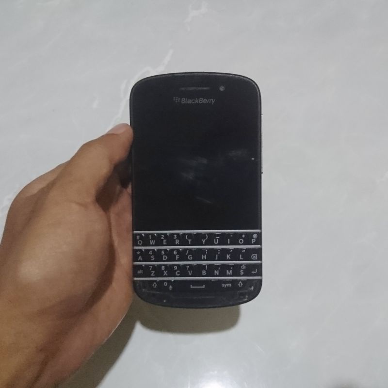Blackberry Q10 4G Minus Bahan