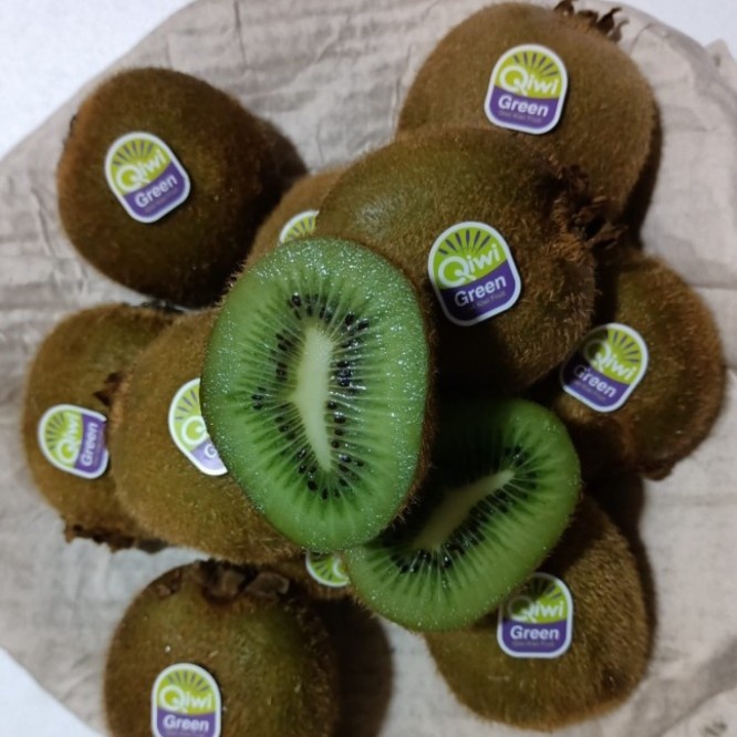 

KIWI HIJAU FRESH 500 GRAM
