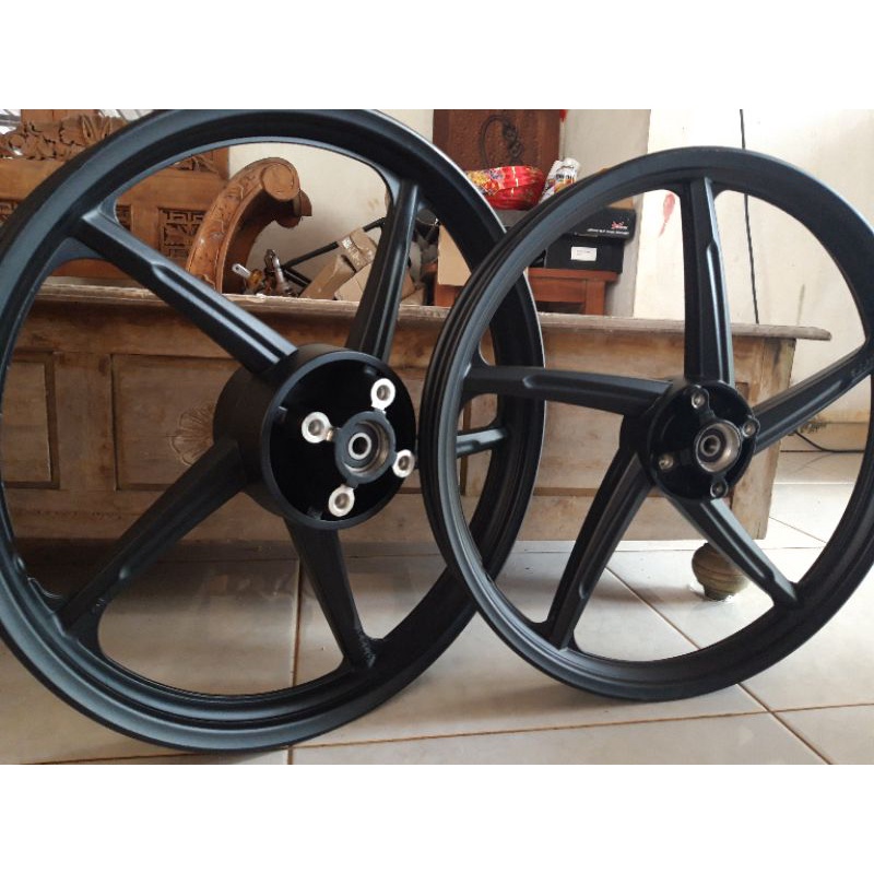 Velg Racing Vrossi Zigen Falcon Supra X 125/Blade New UK 17x140/160 Double Disc Cakram