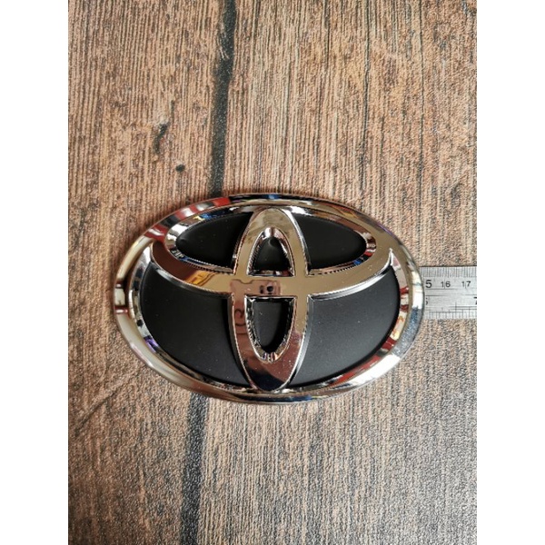 Logo Emblem Toyota Hitam Chrome 15cm