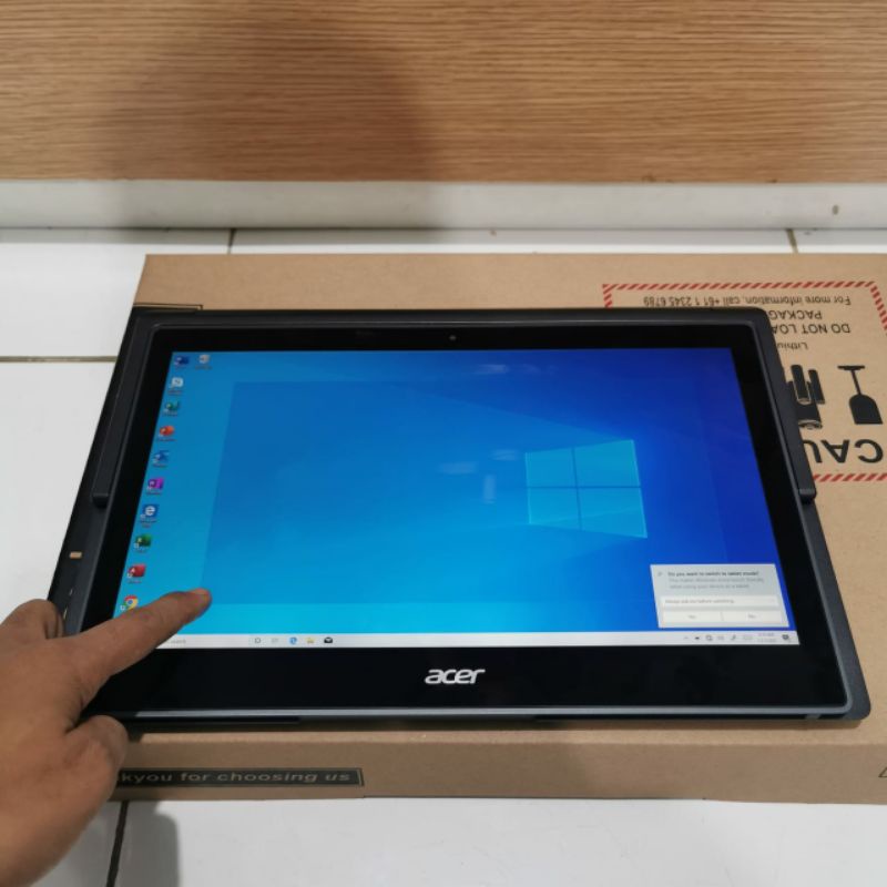 Laptop 2 in 1 Acer Aspire R 13 Intel Core i5-6200U Ram 8GB SSD 256GB FHD IPS Tablet Touchscreen Mulus