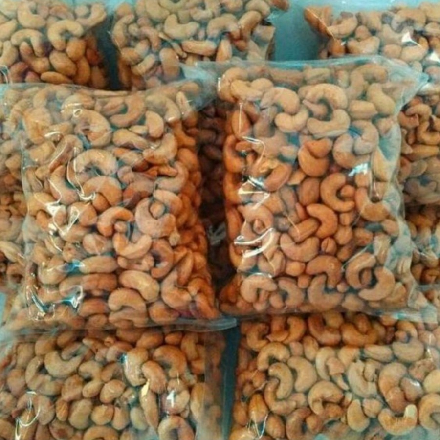 

KACANG MEDE JUMBO OVEN 250 GRAM / KACANG MEDE MATANG ASIN