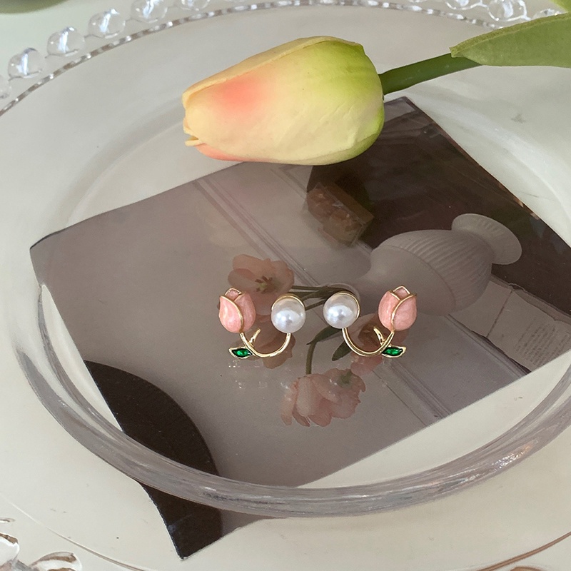 Fancyqube Anting Stud Desain Bunga Tulip Pink Aksen Mutiara Gaya Korea Untuk Wanita 2022