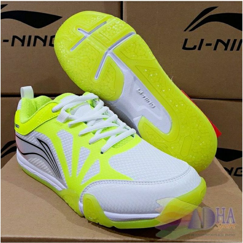 SEPATU BADMINTON LINING SAGA LITE II/2 ORIGINAL BULUTANGKIS