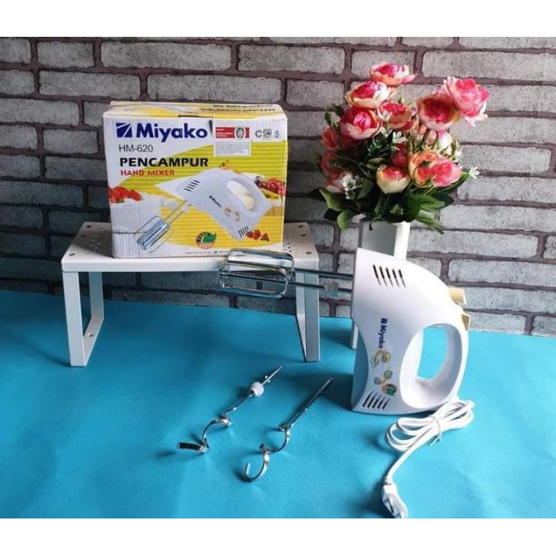 Hand mixer miyako /mixer miyako