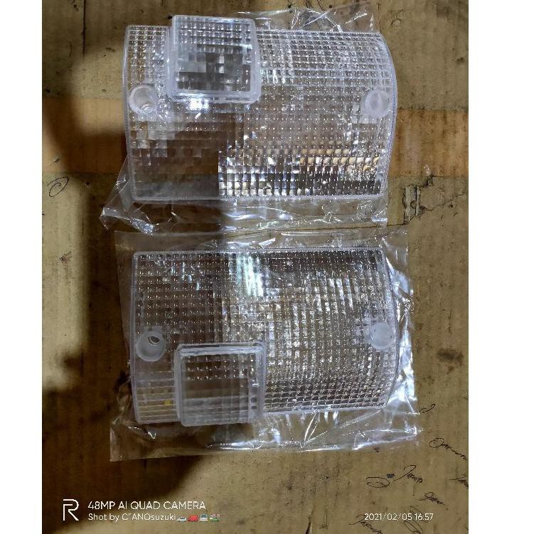 kaca mika lampu seint sen send riting cristal bening atas mitsubishi L300 